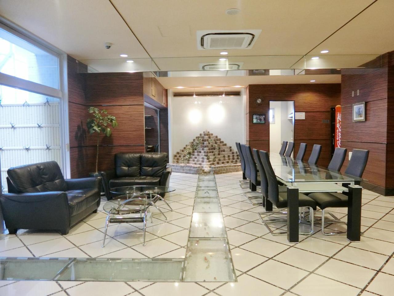 中央绿洲酒店 酒店